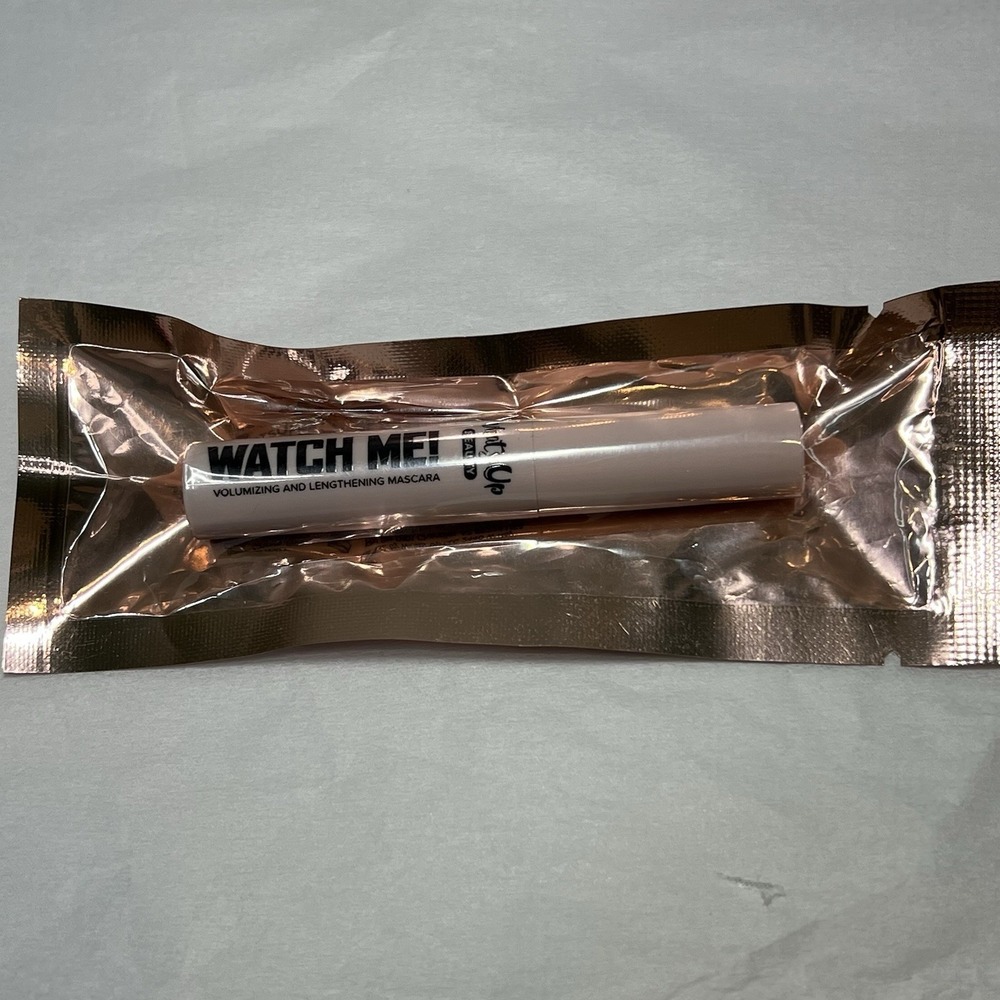 What's Up Beauty Watch Me! Mascara Volume‎ & Length Black 3.1ml Travel Size